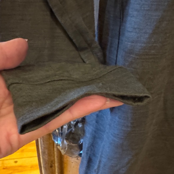 Tracksmith Charcoal Long Sleeve Harrier Tee great condition! - Picture 5 of 10